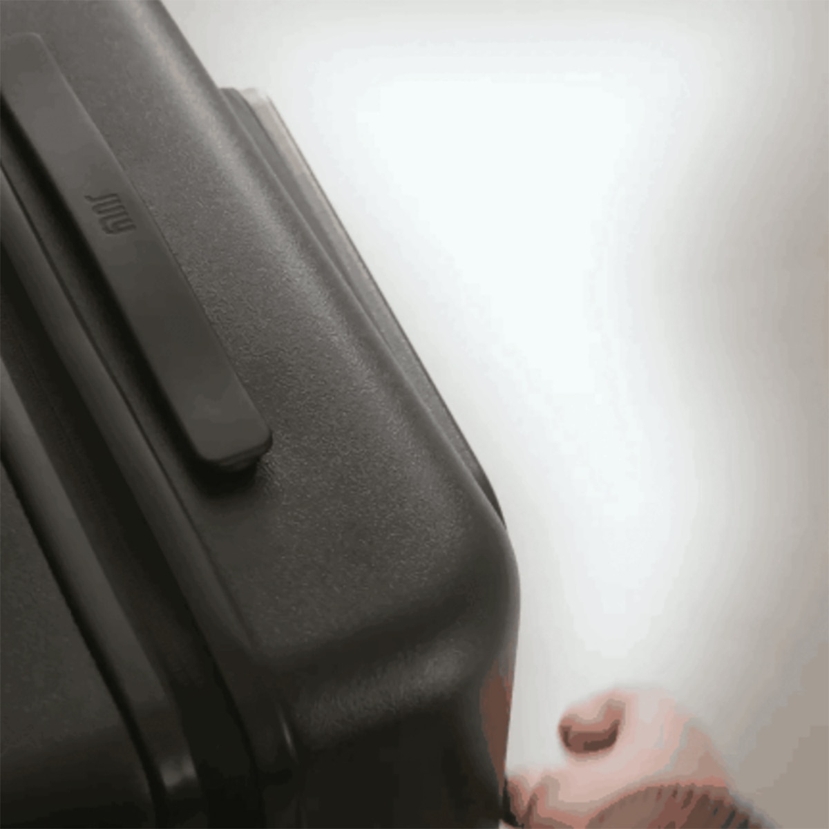 줄라이 캐리온 프로 여행 가방 51cm (20) - 네이비