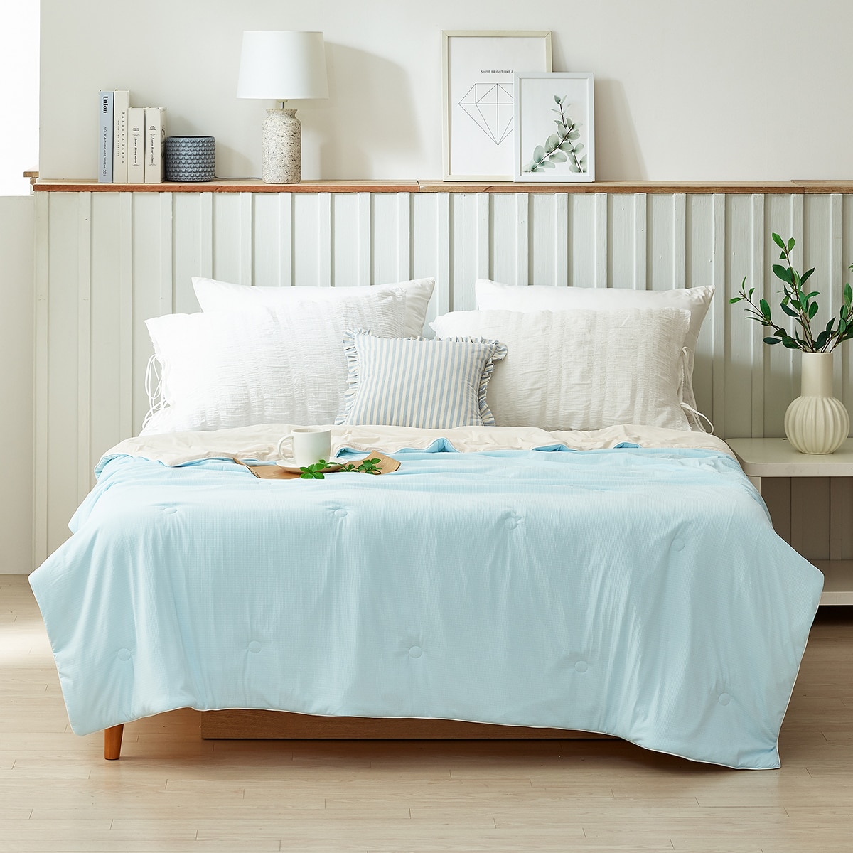 April At Home 양면 쿨링 엠보 차렵이불 - 퀸