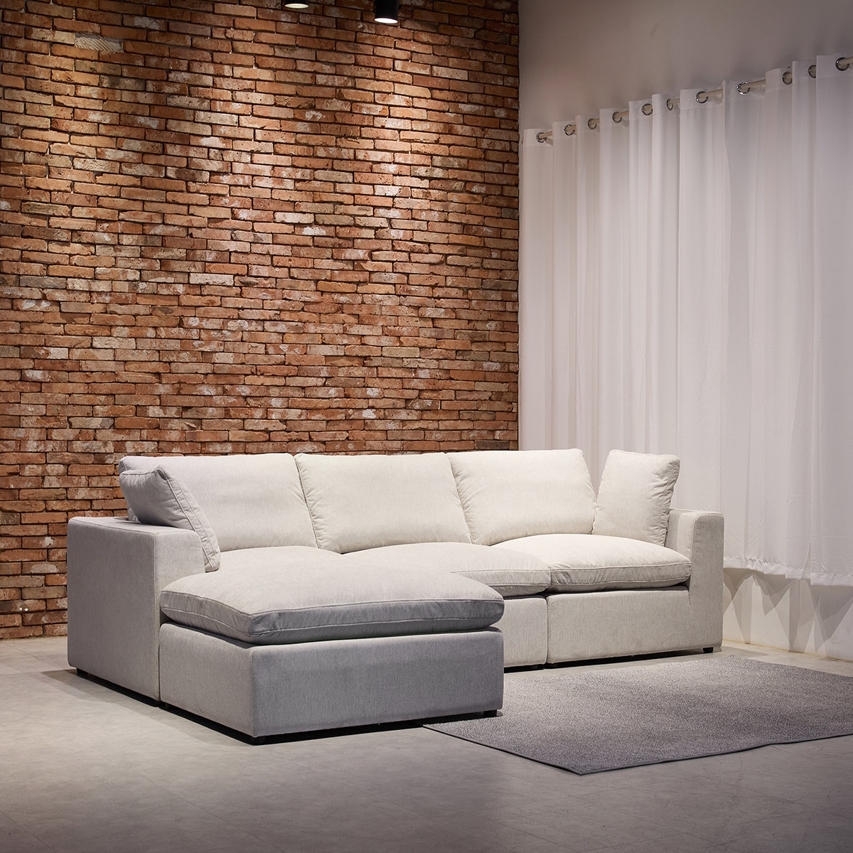 사트바 할로다운 양면 패브릭 소파 4인+ 스툴 사트바 할로다운 양면 패브릭 소파 4인+ 스툴