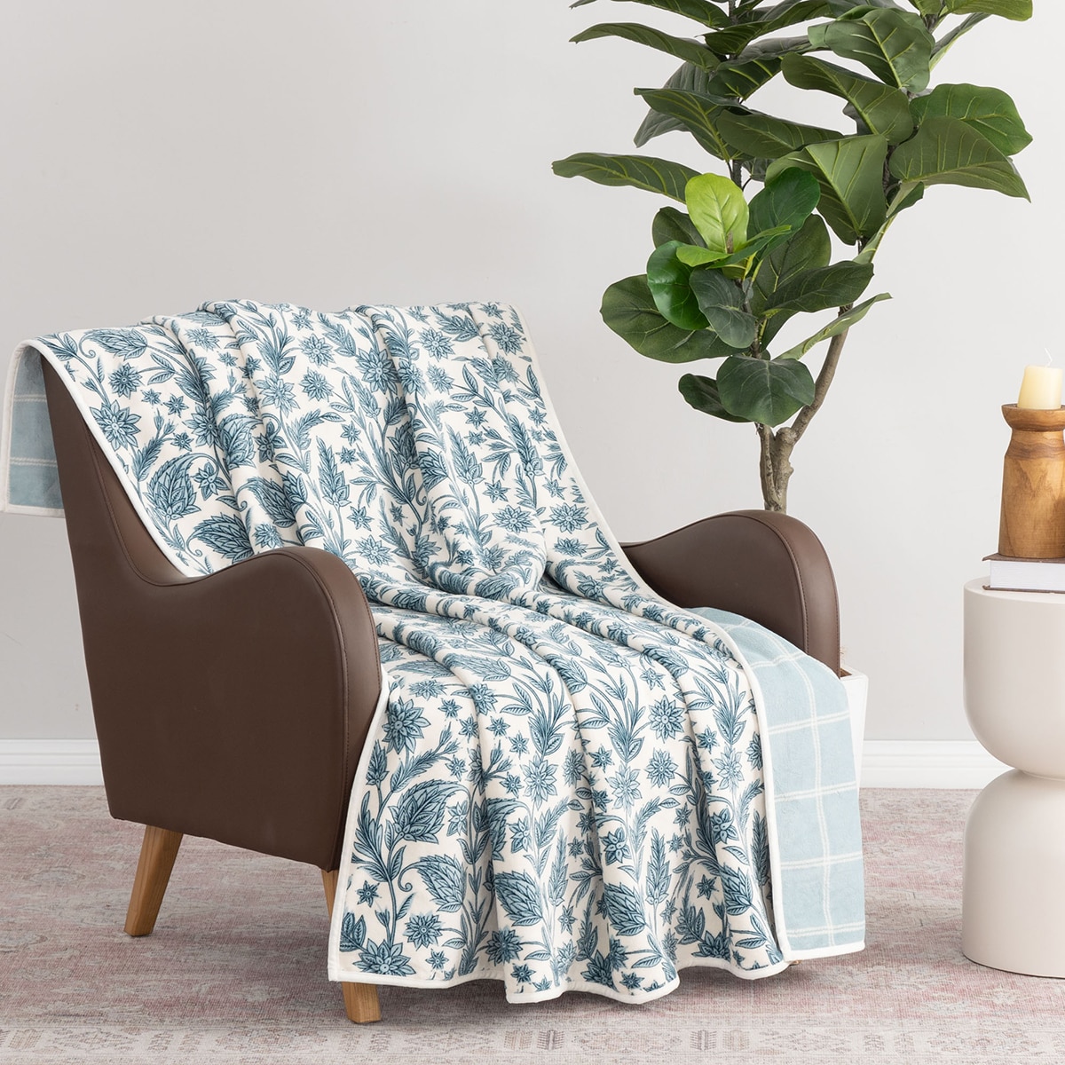 Berkshire 양면 프린트 플러쉬 담요152x178cm