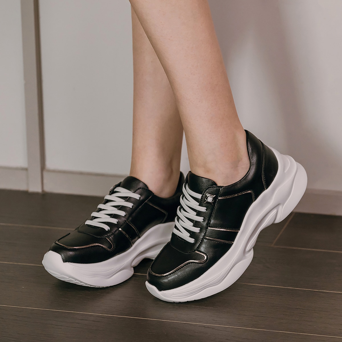 엘리자베스스튜어트 경량 스니커즈 - 블랙, 235mm