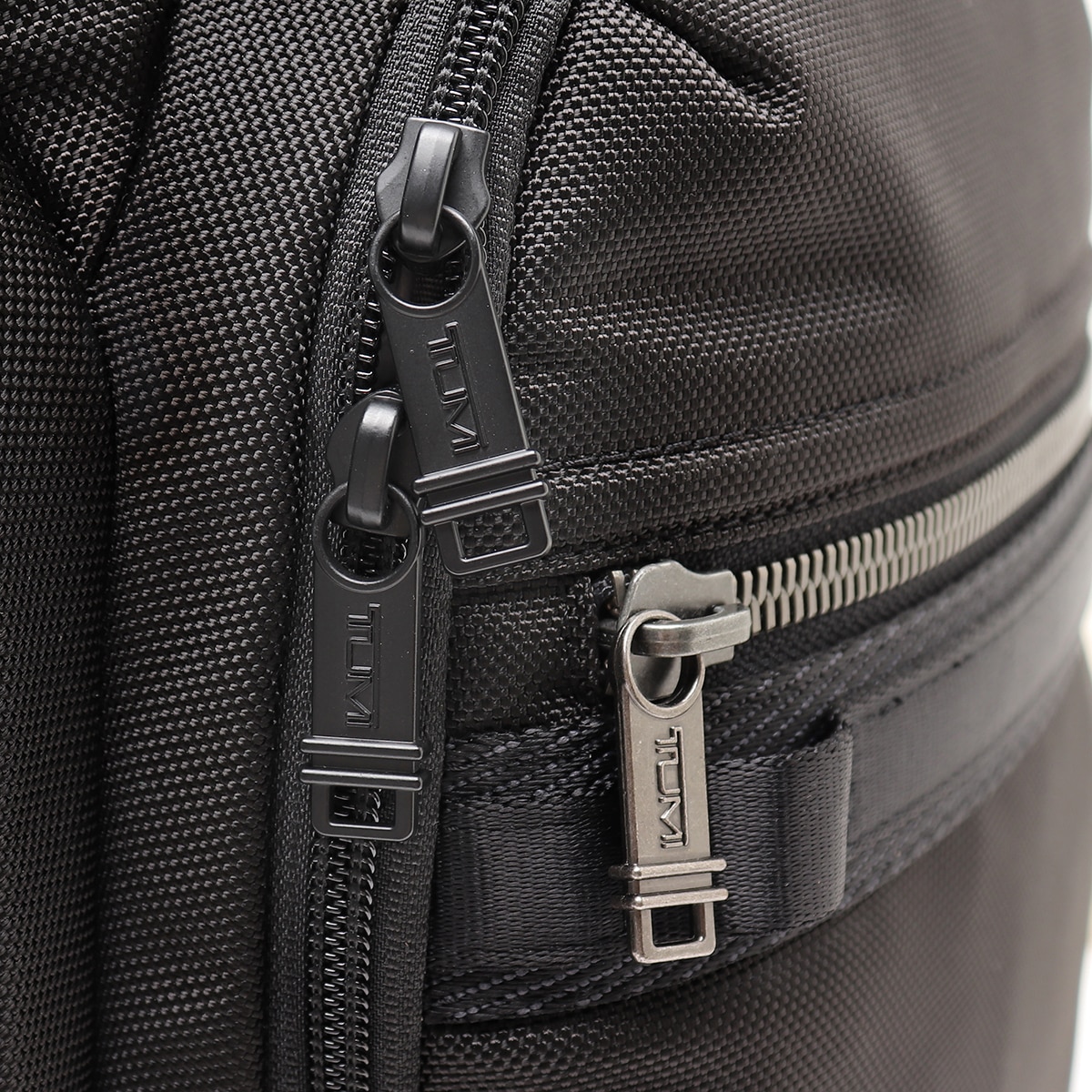 투미 알파 브라보 서치 백팩