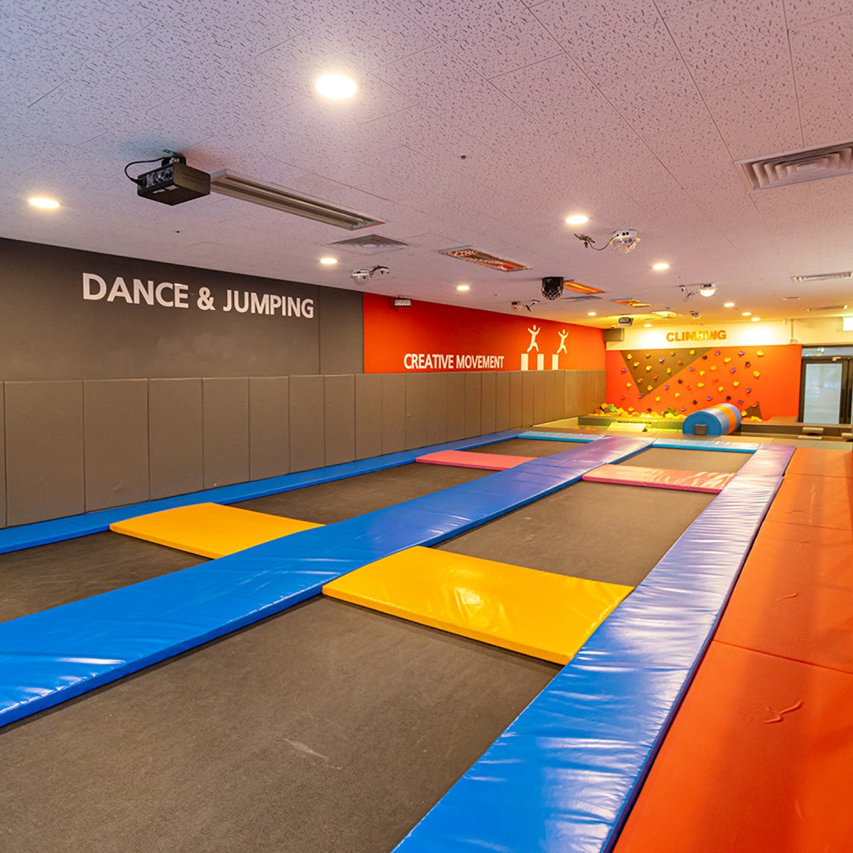 히어로 플레이파크 기본권(주중 3 / 주말 2시간)