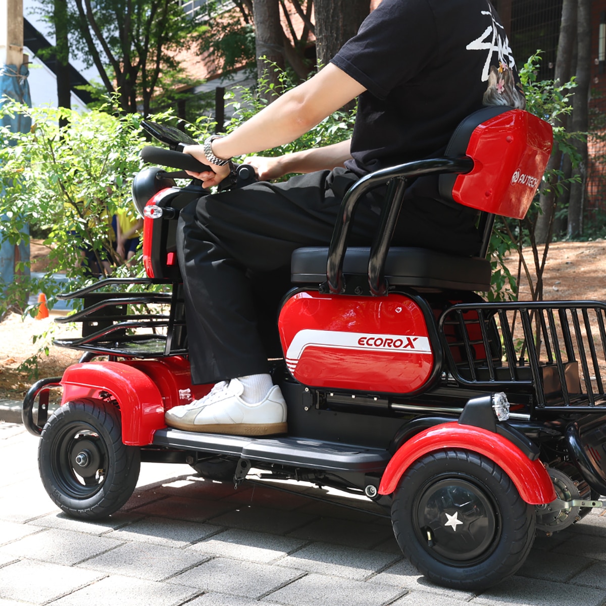 AU테크에코로 X 4륜 전동 스쿠터 AU테크에코로 X 4륜 전동 스쿠터