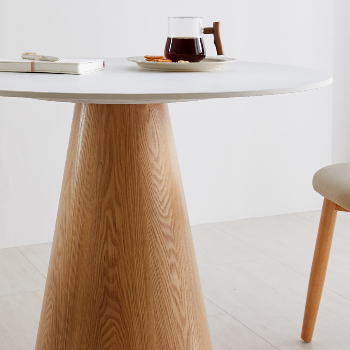 코아 원형 세라믹 식탁 세트 - 내추럴 코아 원형 세라믹 식탁 세트 - 내추럴