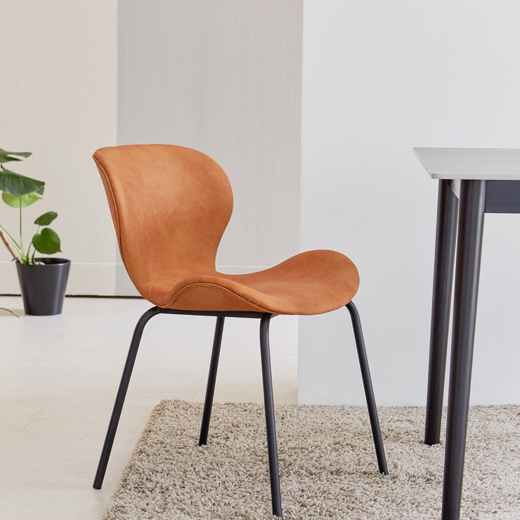 리비니아 SCAN 포세린 세라믹 2인 식탁세트 - 화이트상판+내추럴프레임, 카멜의자+그레이의자