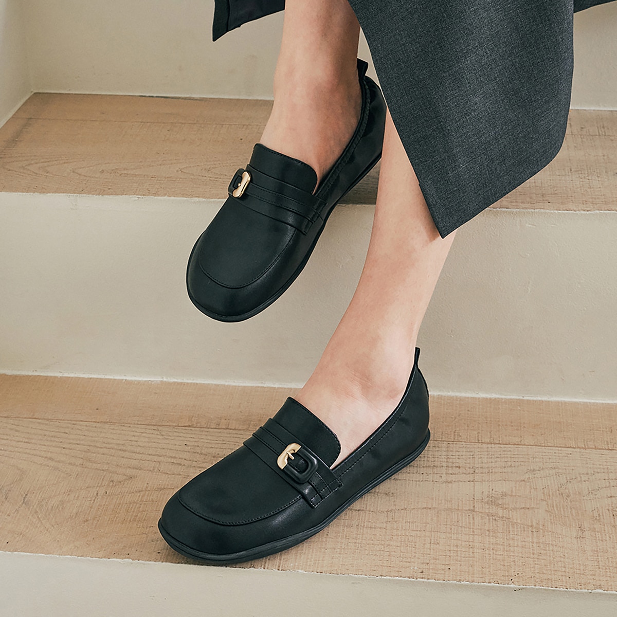 엘리자베스스튜어트 카우스킨 로퍼 - 블랙, 250mm