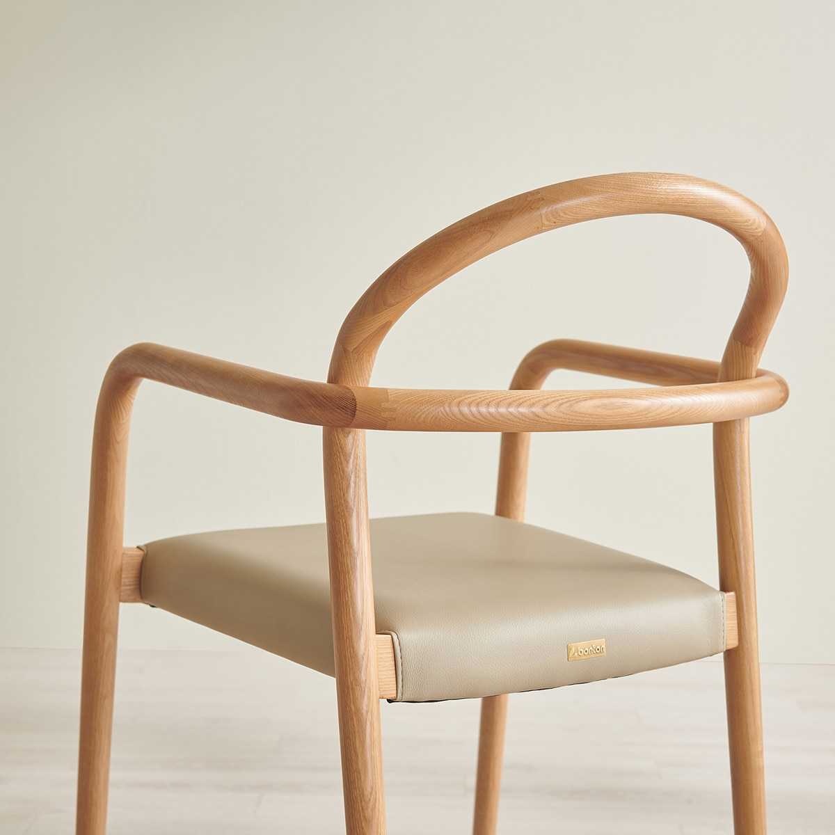 본톤 애쉬 원목 의자 CA-071N