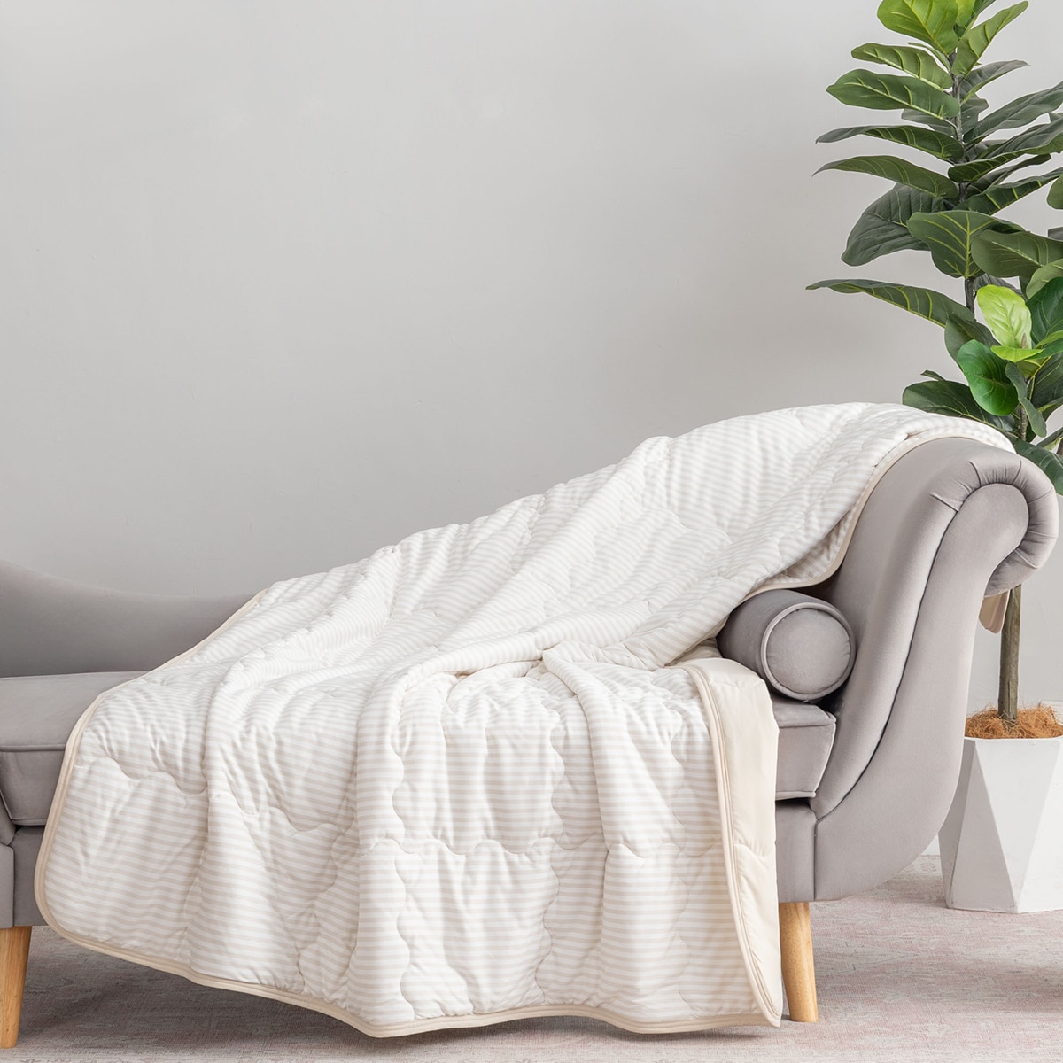 Berkshire 양면 쿨링 담요 152x178cm - 베이지스트라이프화이트