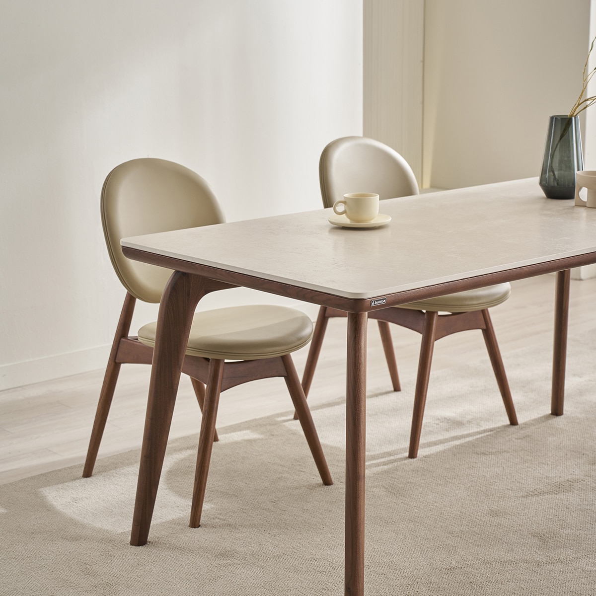 본톤 포세린 세라믹 식탁 의자 세트 - 시애틀, 72W 본톤 포세린 세라믹 식탁 의자 세트 - 시애틀, 72W