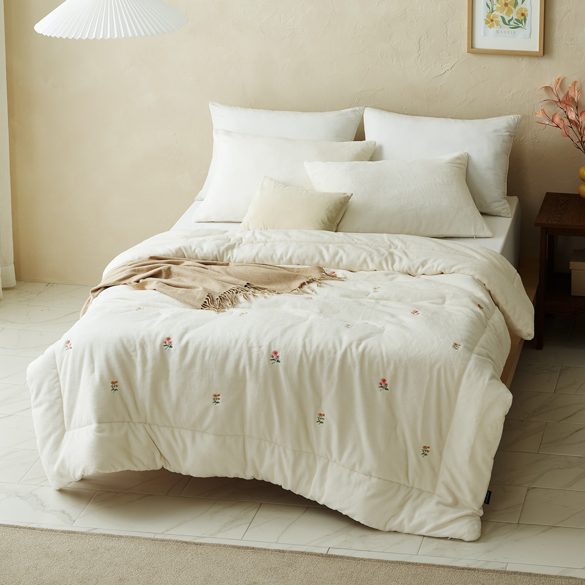 박홍근홈패션 자수 극세사 차렵이불 - 퀸, 아이보리 박홍근홈패션 자수 극세사 차렵이불 - 퀸, 아이보리