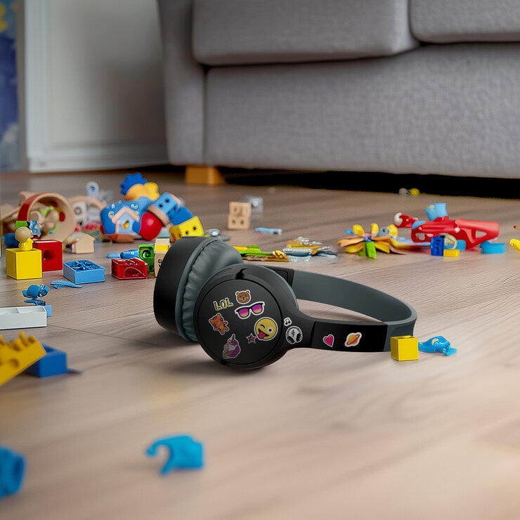 Belkin SoundForm Mini Wireless Headphones for Kids