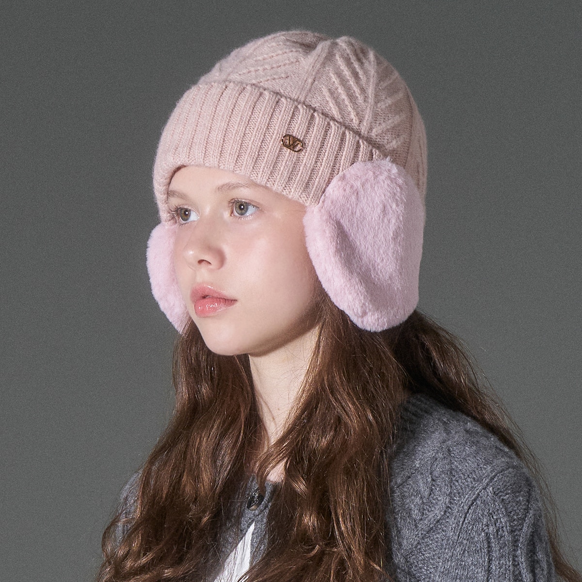 화이트샌즈 알파카 니트 귀달이퍼 비니 아르고