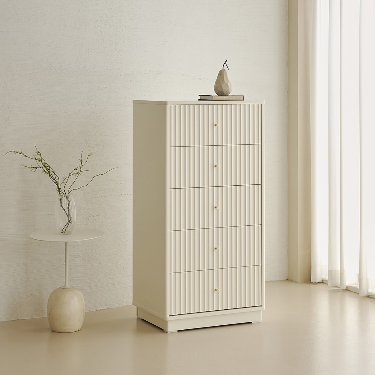 The One White Tember 5 Drawer Chest (600)