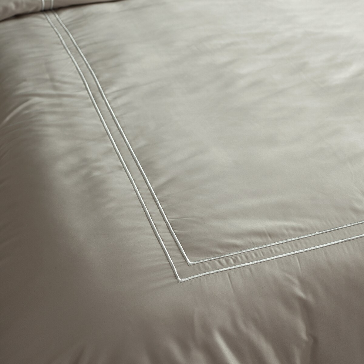 알러텍트 알러지 케어 무봉제 이불 - 퀸, 웜그레이 (프레임) 알러텍트 알러지 케어 무봉제 이불 - 퀸, 웜그레이 (프레임)