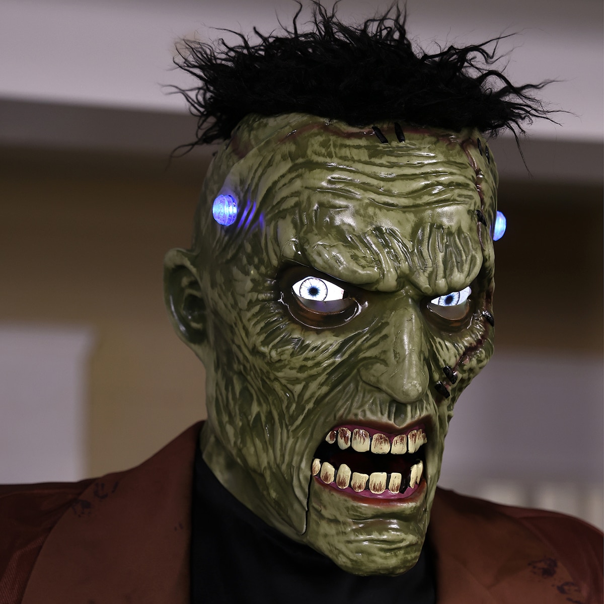 Halloween Animated Monster with LCD Eyes 2.2m