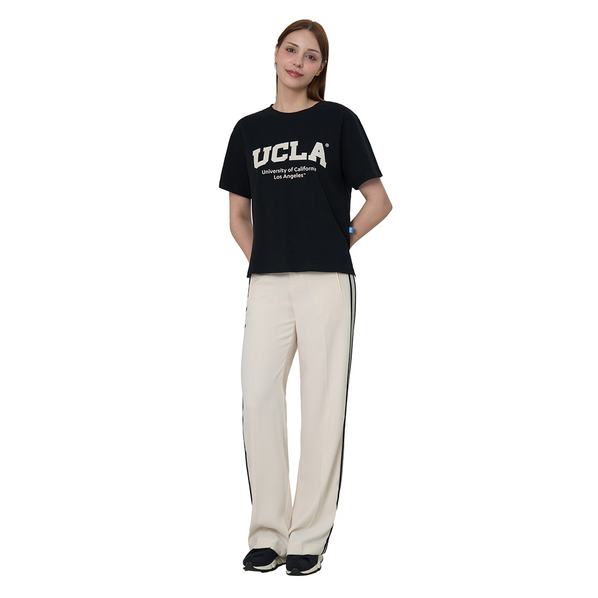 UCLA 여성 반소매 로고 티셔츠 - 블랙 UCLA 여성 반소매 로고 티셔츠 - 블랙