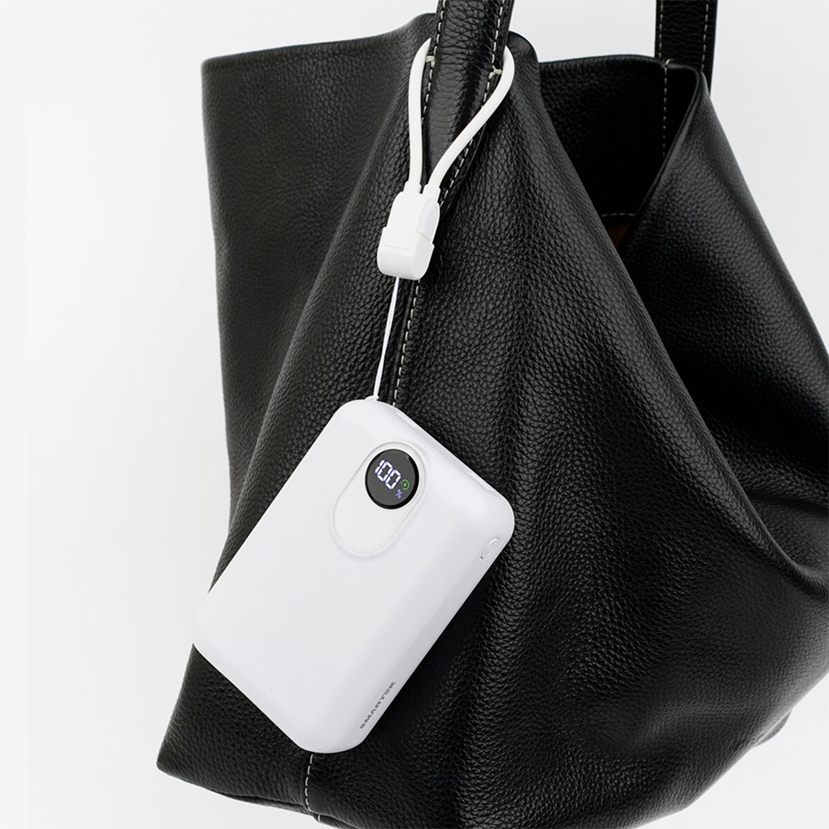 스마텍 맥세이프 보조배터리 C타입 & 8핀 일체형 - 화이트 스마텍 맥세이프 보조배터리 C타입 & 8핀 일체형 - 화이트