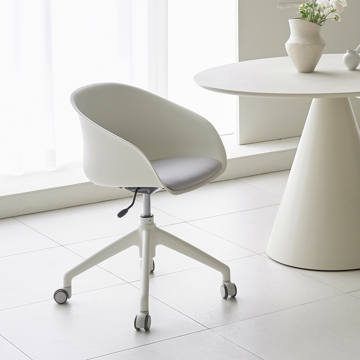 에르먼 루노 라운지 의자 에르먼 루노 라운지 의자