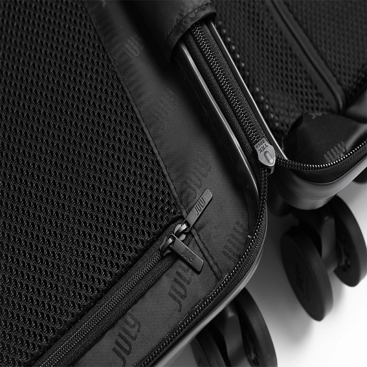 줄라이 캐리온 프로 여행 가방 51cm (20) - 네이비