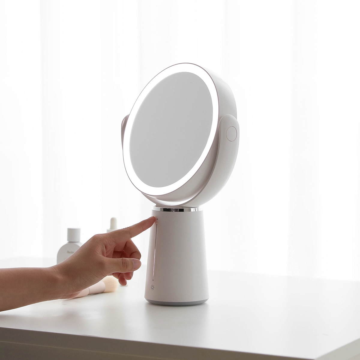 무아스 360도 회전 듀얼 무선 LED 거울 MLMMR9