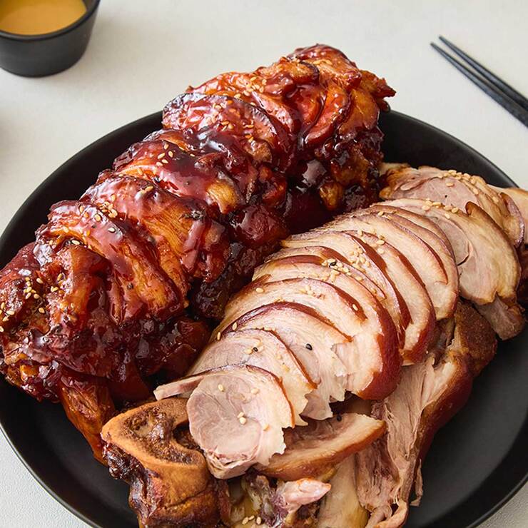 Ryeogang Pork Slices 300g + Legs 800g 785802