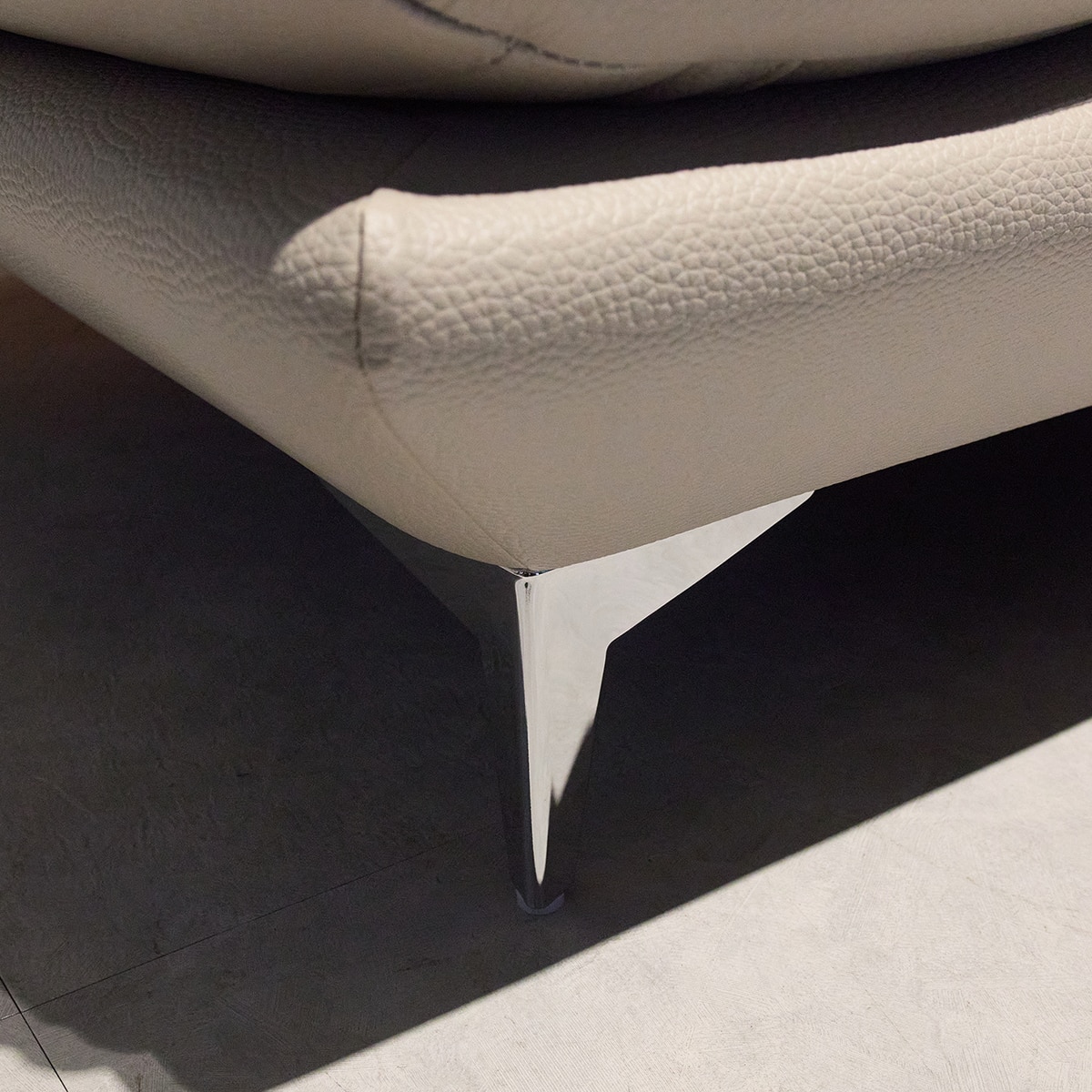 사트바 꼬모에디션 스윙쿠션 소파 4인