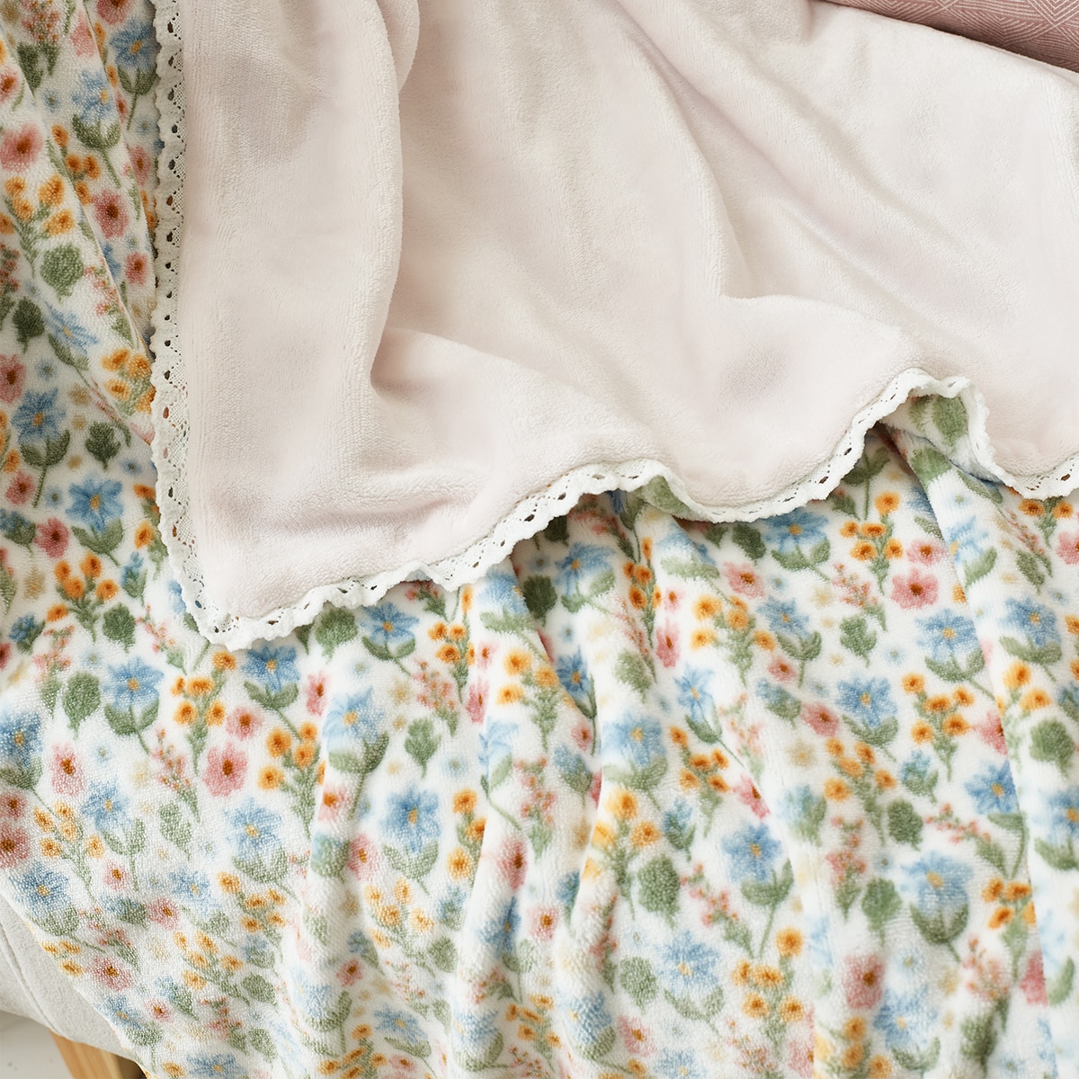 April At Home 플란넬 극세사 담요 슬리퍼 선물세트 - 루미(블루멀티플라워)