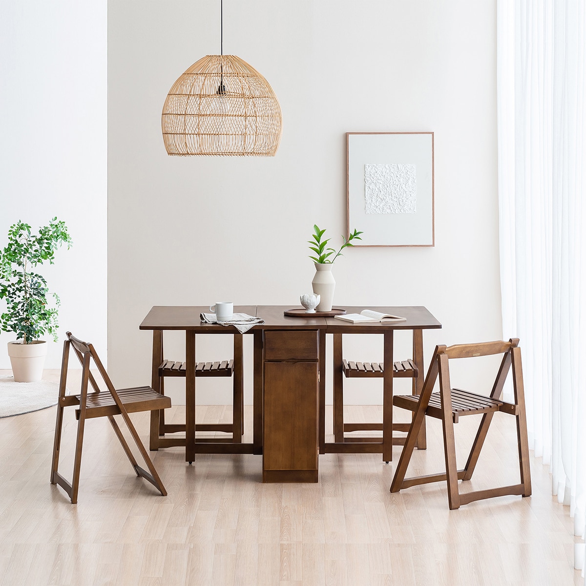 본톤 몰리나 접이식 확장형 식탁 세트