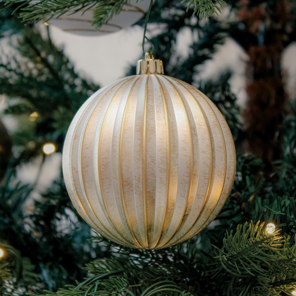 크리스마스 100mm 오너먼트 장식 18개 세트 - 메탈릭 크리스마스 100mm 오너먼트 장식 18개 세트 - 메탈릭