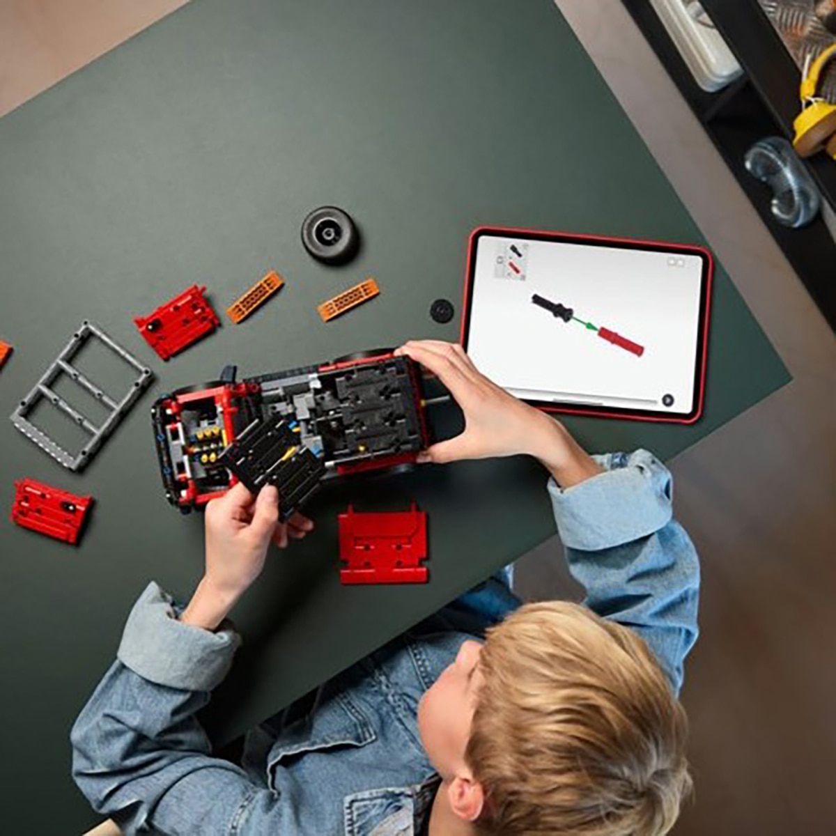 레고 애스턴 마틴 발키리 또는 포드 브롱코 SUV - 포드 브롱코 SUV