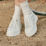 엘리자베스스튜어트 레더 라인 스니커즈 - 화이트, 235mm 엘리자베스스튜어트 레더 라인 스니커즈 - 화이트, 235mm