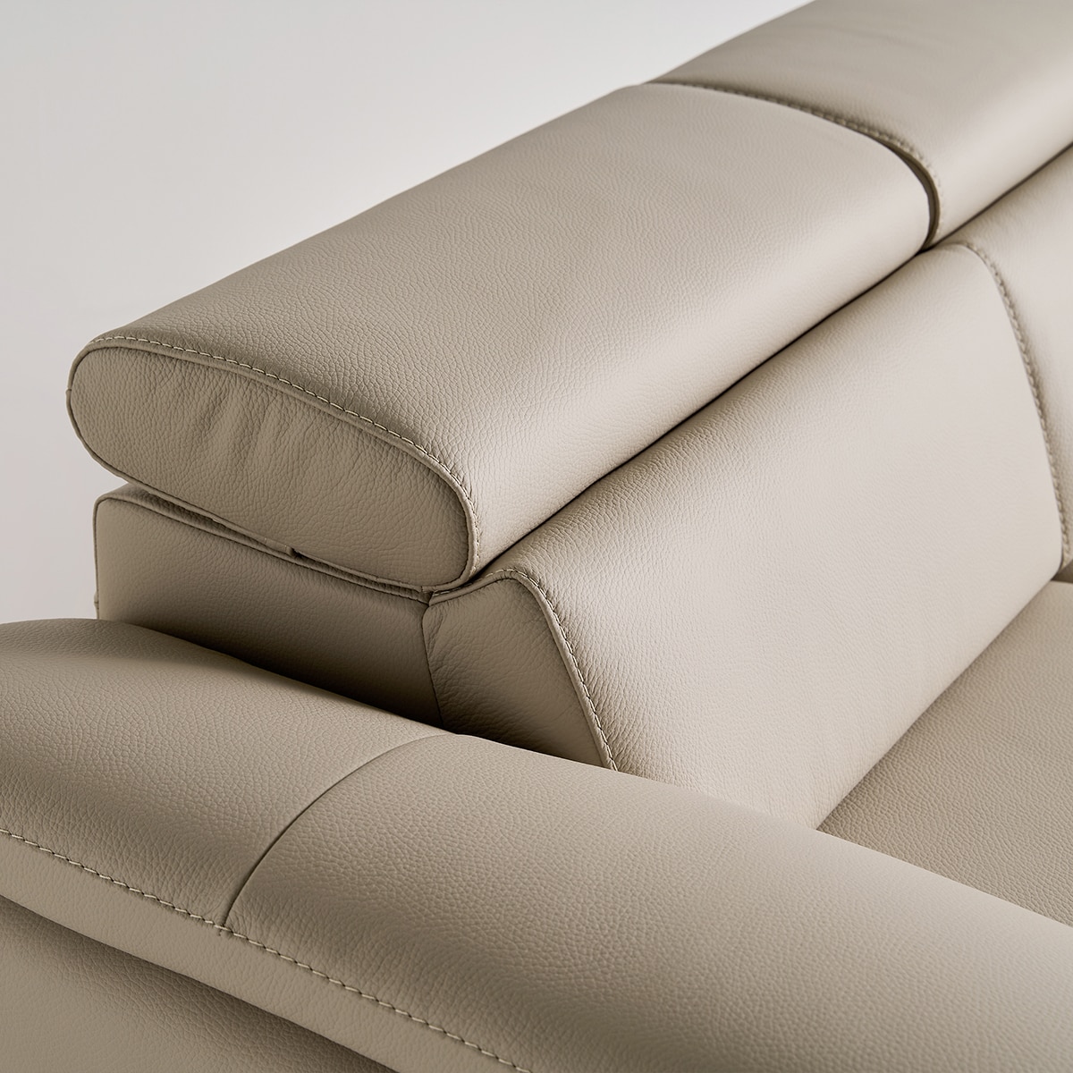 다우닝 마티에 헤드레스트 전체천연가죽 소파 3인