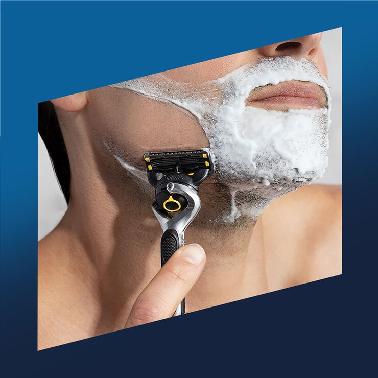 질레트 프로쉴드 파워 면도기세트 기1 + 날 9