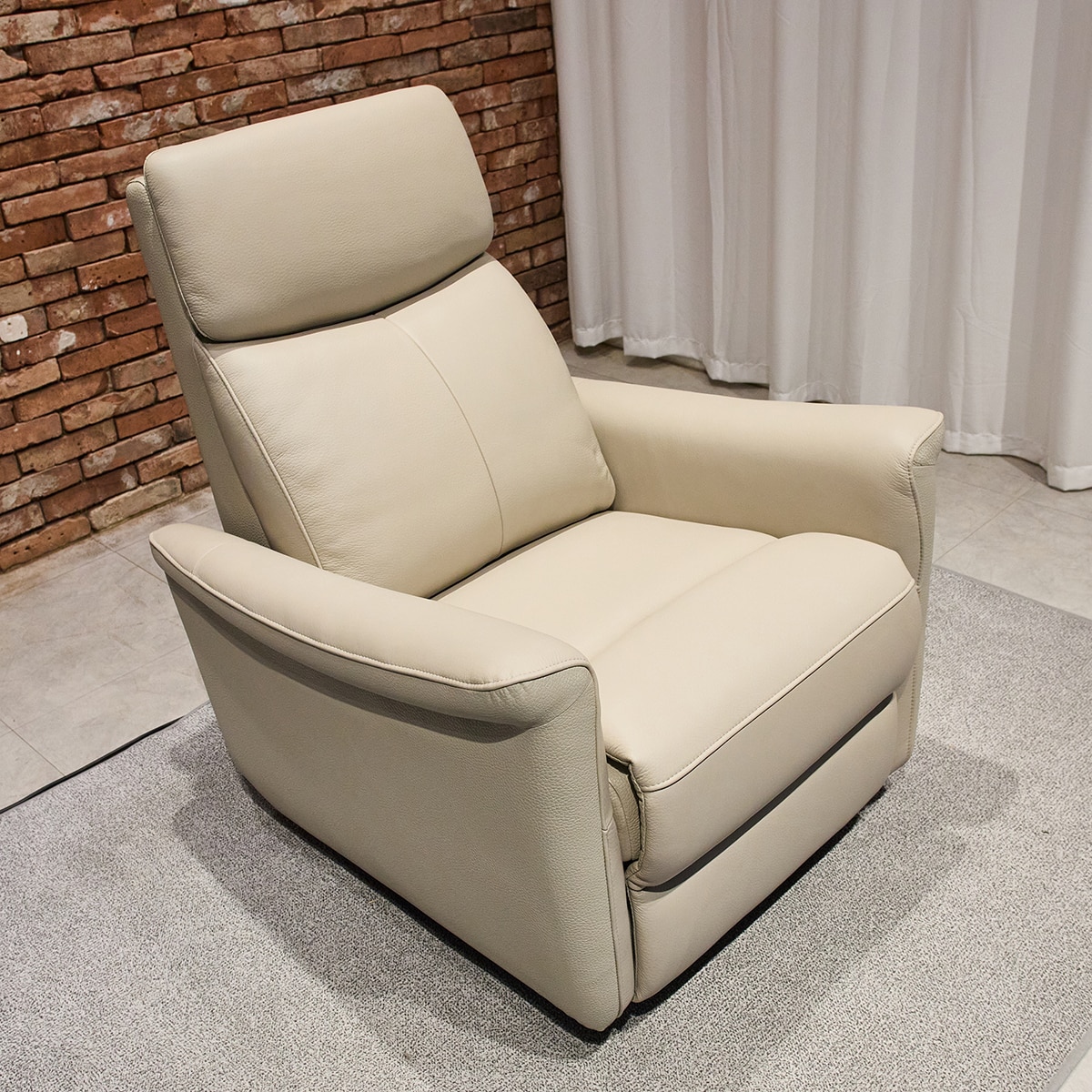 사트바 통가죽 모션스윙 전동리클라이너 1인