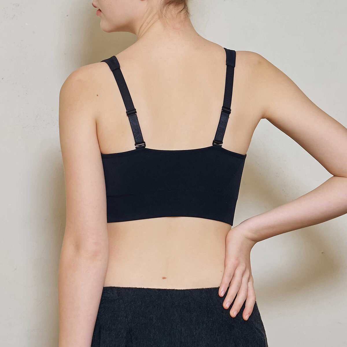 푸마 스포츠 심리스 브라 2매입 - M(95) 푸마 스포츠 심리스 브라 2매입 - M(95)