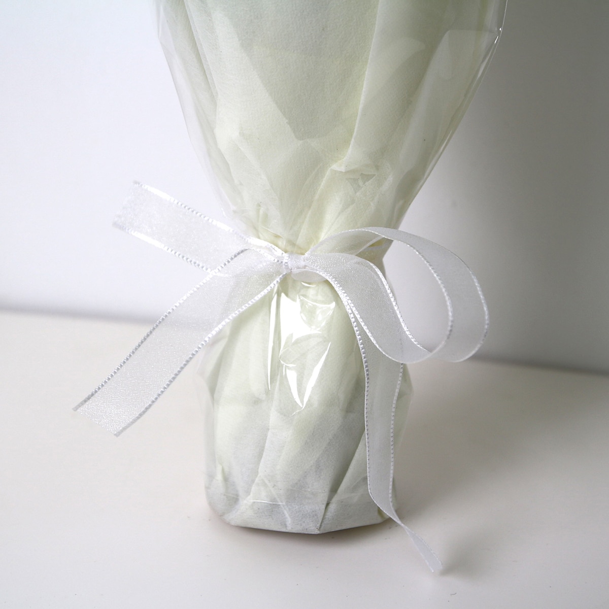 꽃다발 미니 장미 & 파블로 - (장미 - 살몬, 파블로 - 그린)