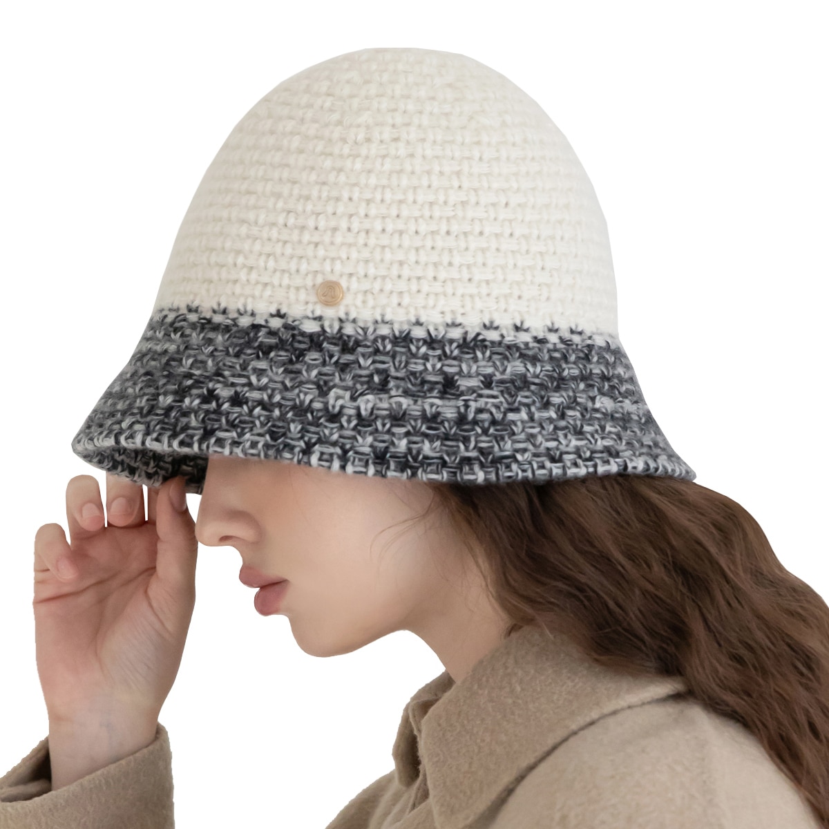 안드레아바나 여성 울 트위드 모자 - 아이보리 안드레아바나 여성 울 트위드 모자 - 아이보리