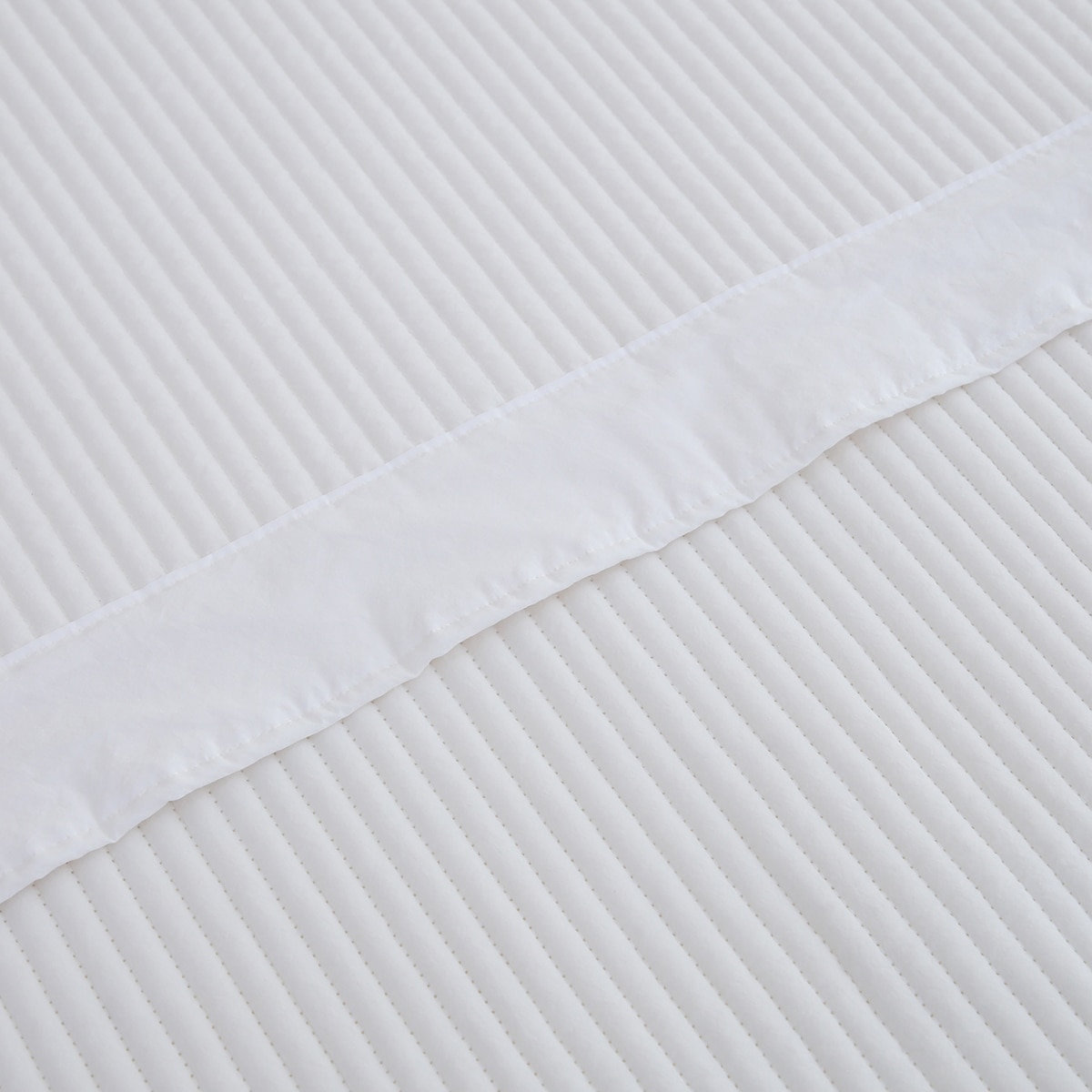 April At Home 앤더슨 양모 워싱 스프레드 - 퀸, 화이트