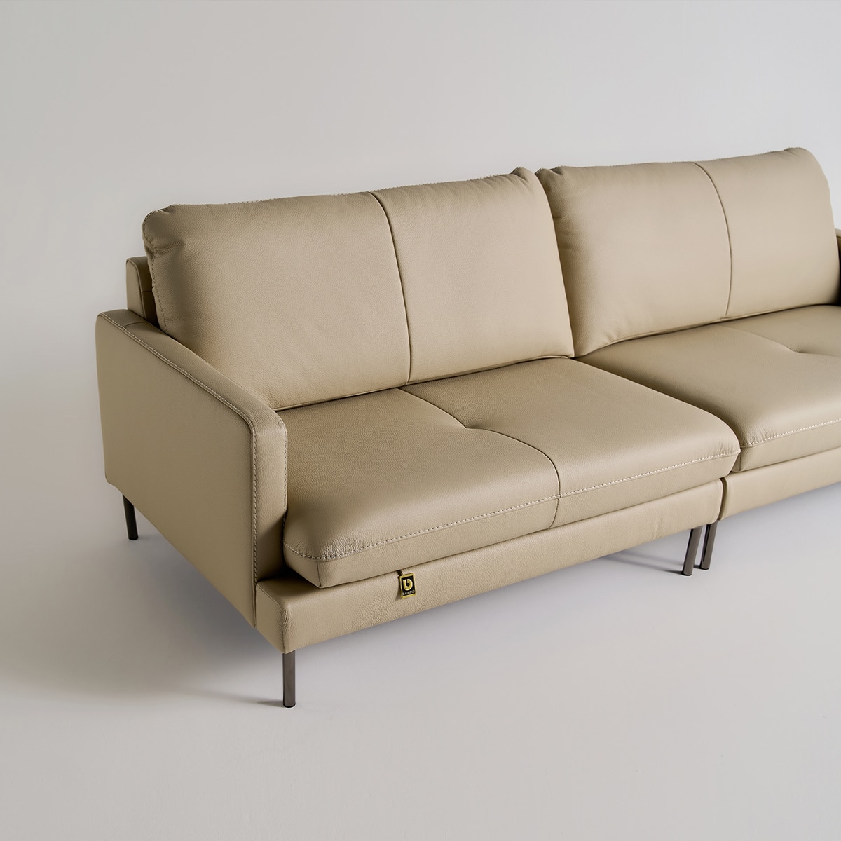 다우닝 코지 전체천연가죽 소파 3.5인