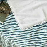 April At Home 플란넬 극세사 담요 슬리퍼 선물세트 - 레테(그린스트라이프) April At Home 플란넬 극세사 담요 슬리퍼 선물세트 - 레테(그린스트라이프)