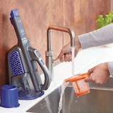 블랙앤데커 핸디 무선 청소기 + 펫브러쉬 BHHV520BFP07