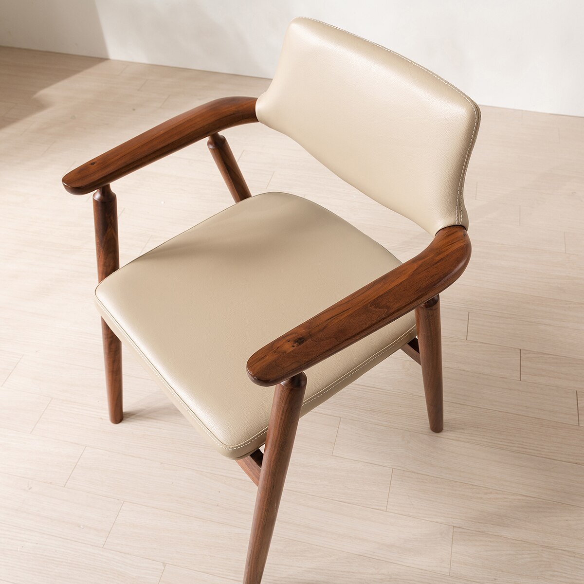 본톤 월넛 원목 의자 CS-048 - 아이보리