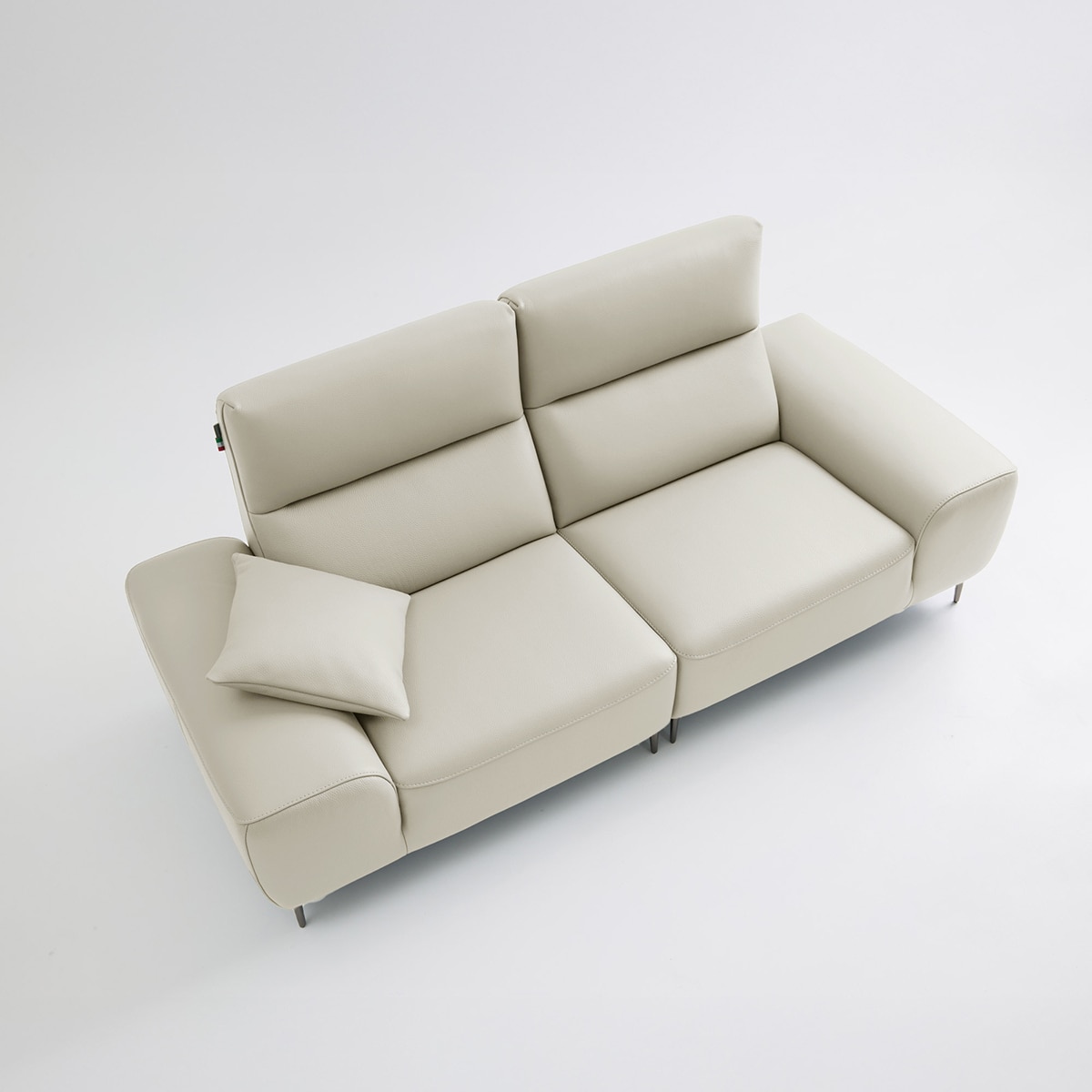 UND NA17 전체 천연 이태리 슈렁큰통가죽 3인 소파 - 크림