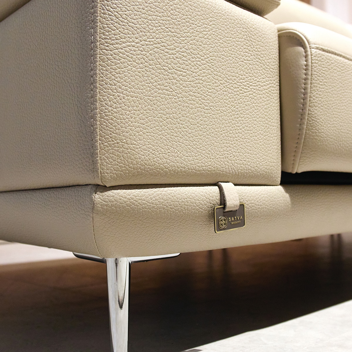 사트바 프라임 통가죽 슬라이딩 소파 4인