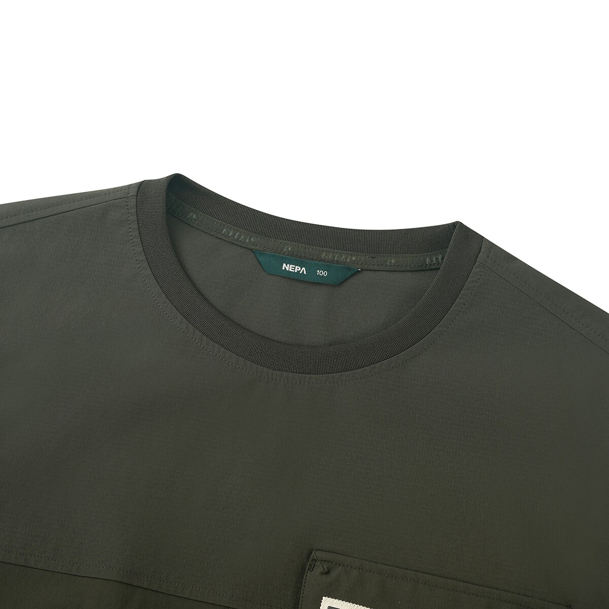 네파 남성 우븐 긴팔 포켓 크루티 - 딥카키