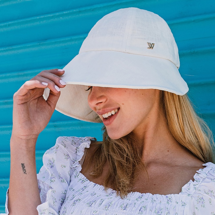 화이트샌즈 여성 보닛햇 루시