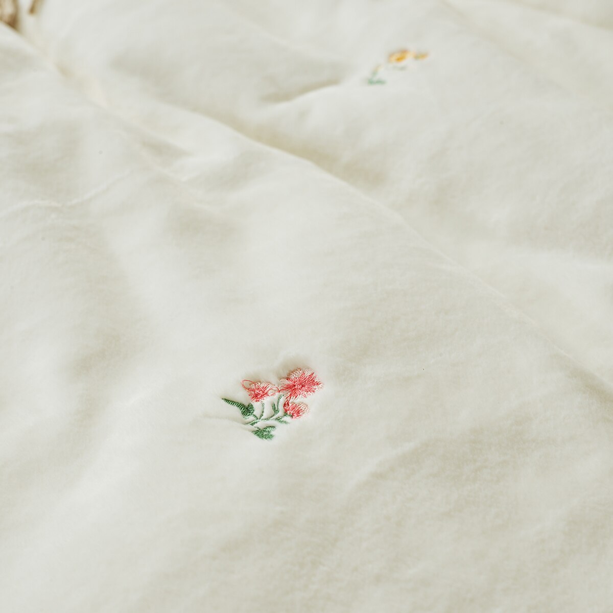 박홍근홈패션 자수 극세사 차렵이불 - 퀸, 아이보리 박홍근홈패션 자수 극세사 차렵이불 - 퀸, 아이보리