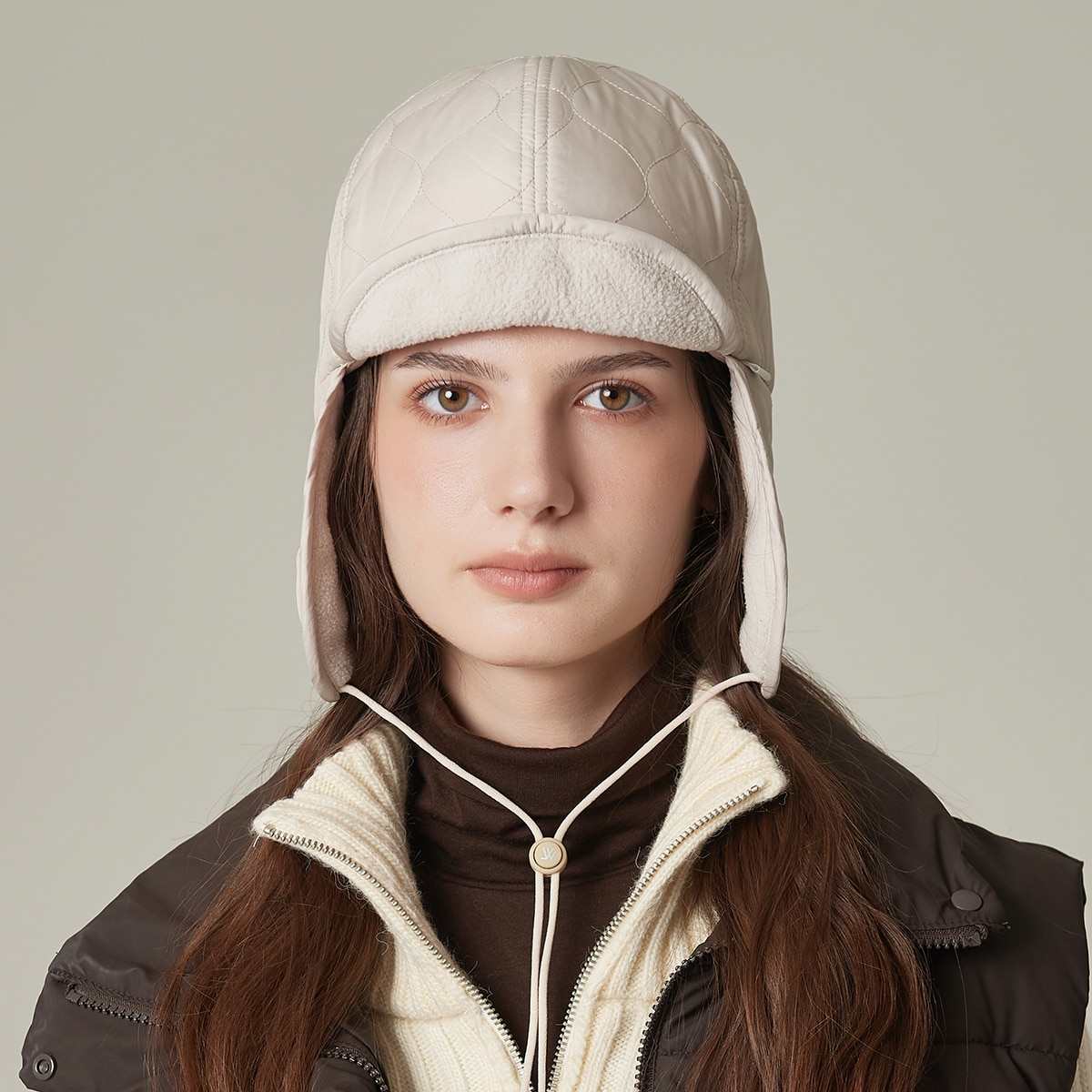 화이트샌즈 퀼팅 패딩 트루퍼 햇 아말리