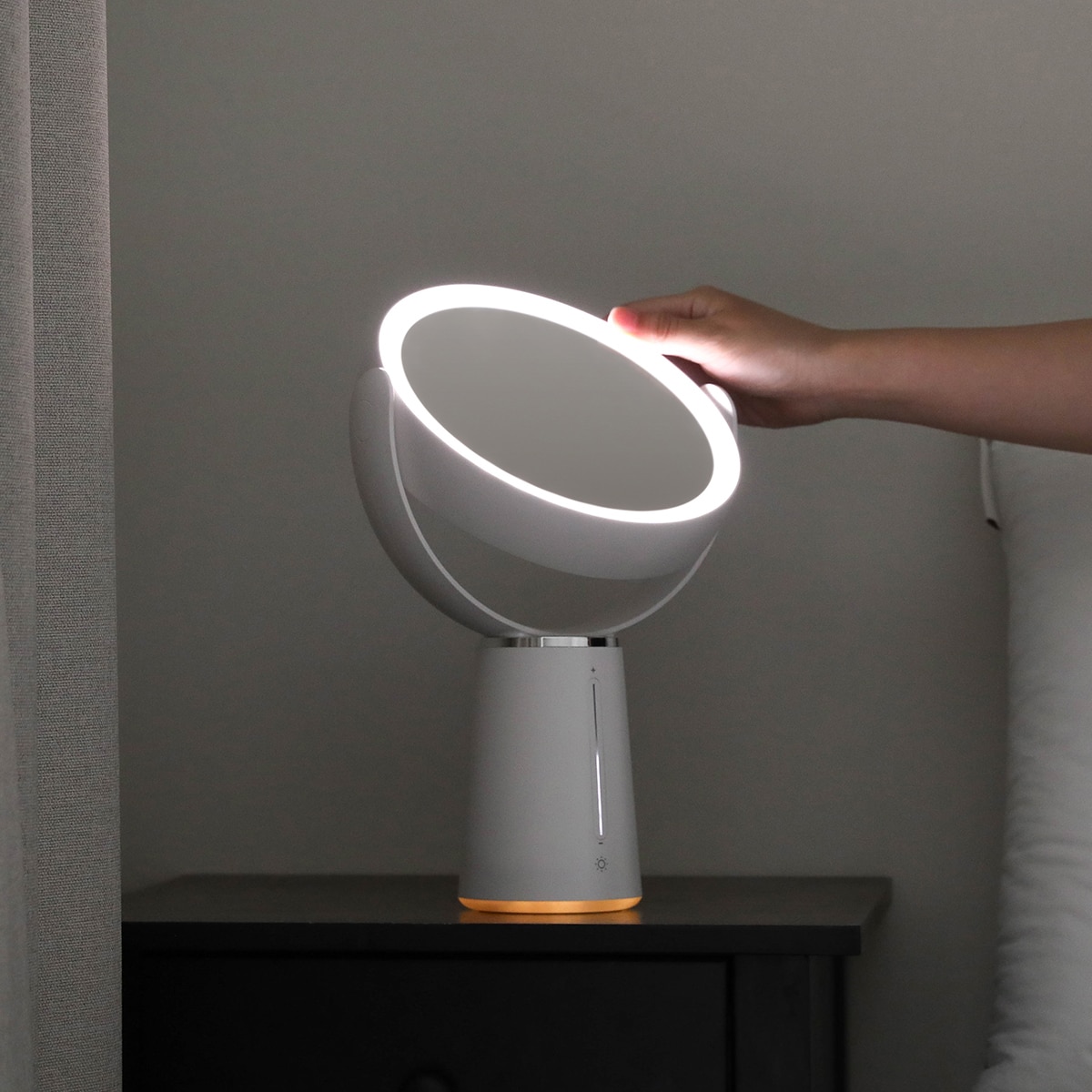 무아스 360도 회전 듀얼 무선 LED 거울 MLMMR9